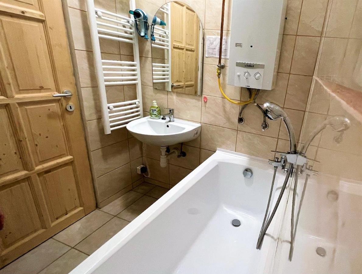 Evi Apartman Егер Екстериор снимка