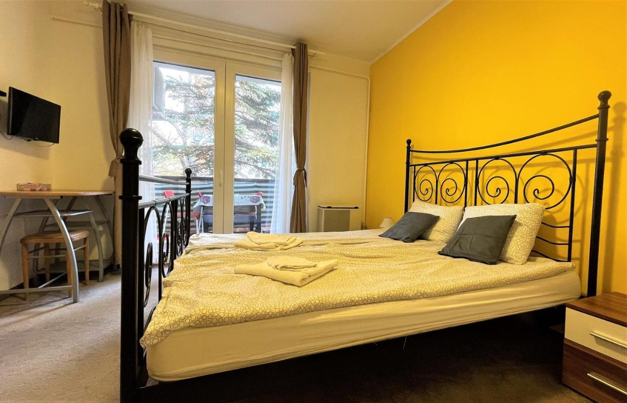 Evi Apartman Егер Екстериор снимка